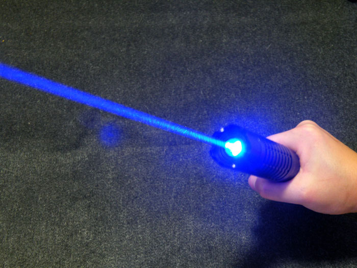 measure 2W 1.5W blue laser pointer